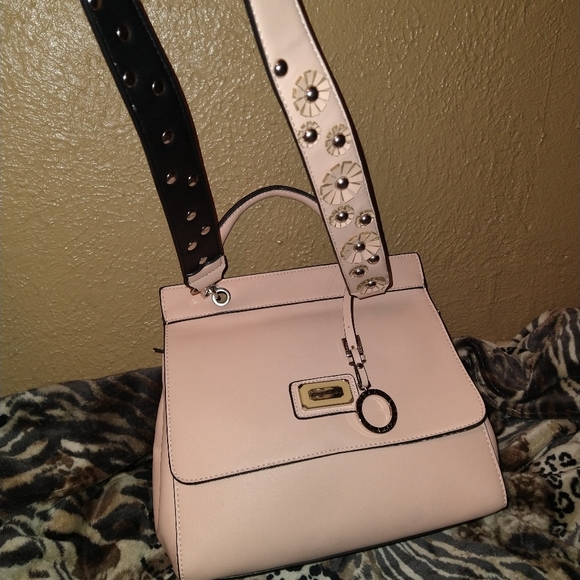 Purse - Picture 3 of 4